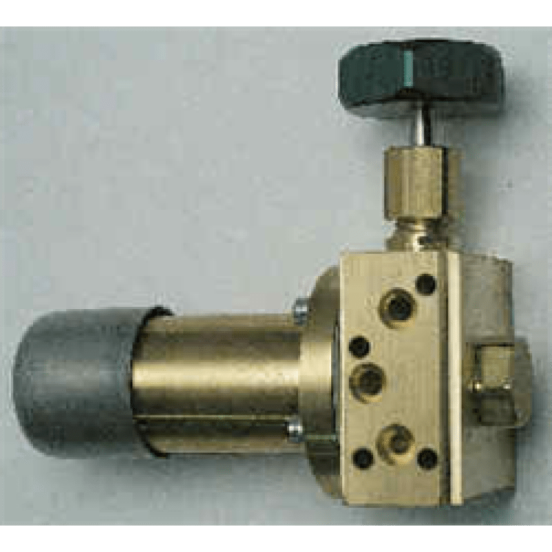 Adjustable Control Manifold Regulator
